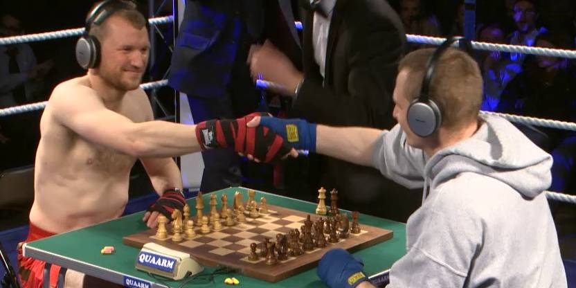 Chess Boxing, CHESS BOXING : Découvrons aujourd'hui un sport des plus  hybride, mélangeant boxe anglaise et jeu d'échecs. Un match se compose au  maximum de 11 rounds