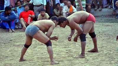 Kushti - Indian Wrestling what is Kushti? History Rules